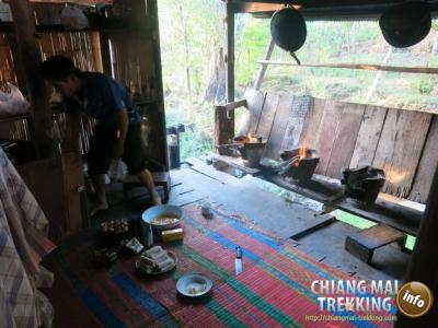 3-days/2-nights Trekking Tour | Chiang Mai Trekking | The best trekking in Chiang Mai with Piroon Nantaya